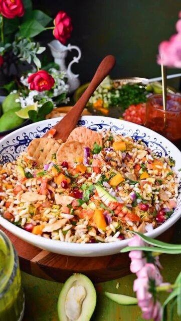 If you love mango this Double Mango Bhel Puri is a must try
Sweet spicy crunchy and full of flavor in every bite
Would you try this twist on classic bhel. 
Taking classic Mumbai bhel to the next level with double mango. A perfect balance of sweet tangy spicy and crunchy in every bite. This one belongs on your summer menu… 
.
Comment “ BHEL “ I’ll send full recipe to your inbox!
.
.
.
.
.
.
.
Bhel puri, Sev puri, Bombay, Mumbai food, streetfood, chaat, Indian food, surat food, chatpata snack, mango