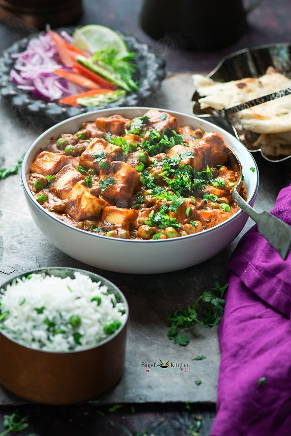 Restaurant Style Creamy Matar Paneer