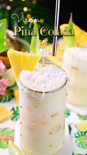 Virgin Piña Colada
A creamy, refreshing tropical drink made with sweet pineapple and coconut. Every sip is packed with bright fruity flavors and a rich coconut taste that instantly brings a vacation vibe. This non-alcoholic version of the classic cocktail is perfect for everyone in the family, making it an ideal drink for summer…..
.
Comment “ Pina 🍍” I’ll share recipe with you in your inbox!
.
.
.
.