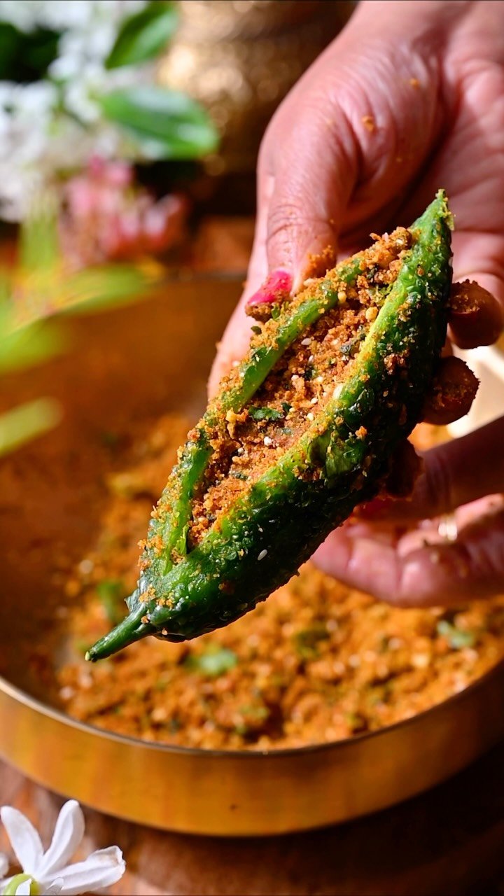 Gujarati Style Bharwan Karela! 

Turn the humble karela into a flavorful delight with this Gujarati style Bharela Karela! Stuffed with a nutty besan and peanut mixture and perfectly spiced, this recipe is simple, flavorful and so delicious!

✨ No Onion, No Garlic
✨ Vegetarian & Delicious
✨ Perfect with Dal, Rice or Roti

Healthy, tasty and totally irresistible! 😋

Comment “KARELA” if you want the full recipe! 👇

Follow @binjalsvegkitchen for more delicious vegetarian recipes! 💚