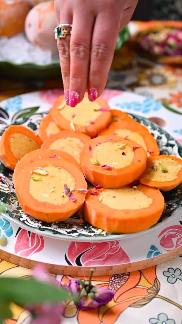 Stuffed Alphonso Mango Kulfi – A Royal Summer Treat! 🥭
Creamy saffron rabdi filled inside sweet, juicy Alphonso mangoes and chilled to perfection! This showstopper dessert is a must-try this mango season. Peel, reveal, and fall in love with the royal flavors of summer. 👑💛🌸
.
Comment “ Mango or Kulfi “ to get the recipe in your inbox 
.
.
.
.
.
.
.