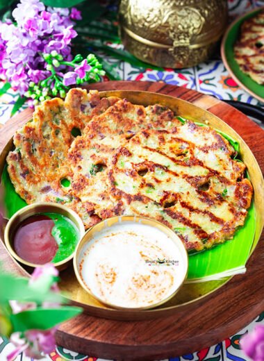 Dudhi Che Thalipeeth
