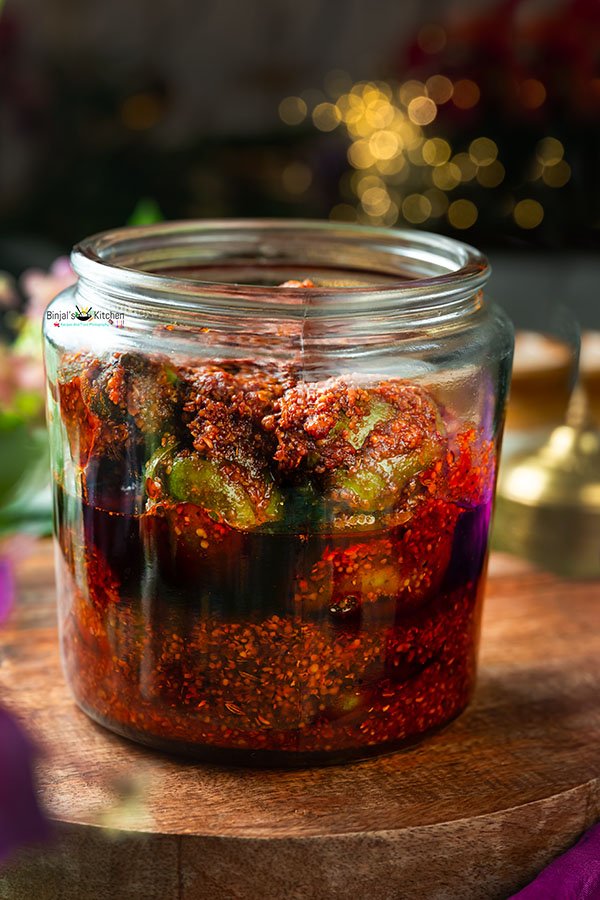 Dabla Keri Athanu (Gujarati Stuffed Baby Mango Pickle)