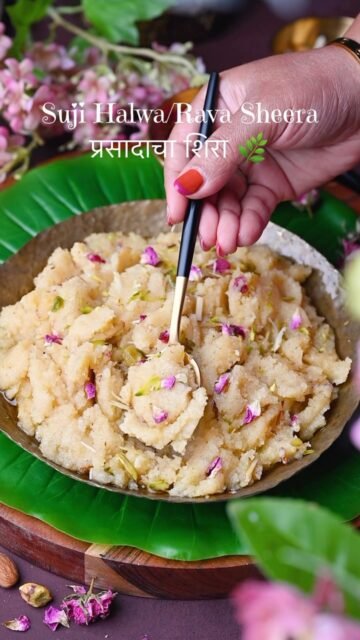 Suji Halwa, also called Rava Sheera, is a traditional prasad made during Satyanarayan Puja!
It’s a popular sweet from Maharashtra, commonly prepared on special occasions like Satyanarayan Puja or Akshaya Tritiya. This delicious halwa is first offered to the deities and then shared as prasad.
.
Comment “ Prasad “ I’ll send it to your inbox!
.
.
.
.
Follow @binjalsvegkitchen for more easy and delicious vegetarian recipes…..