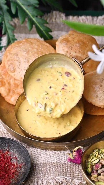 Dudhpak or Doodhpak 🥛🌾✨ 
A classic Gujarati rice pudding, slow-cooked with milk, sugar, rice, saffron, and nuts. Traditionally made during Shraddha Paksha as a food offering to ancestors, and best served with hot, fluffy pooris!
.
.
.
👉 Comment “dudh” below and I’ll send the full recipe straight to your inbox!
.
.
.
Follow @binjalsvegkitchen for more delicious recipes! ✨