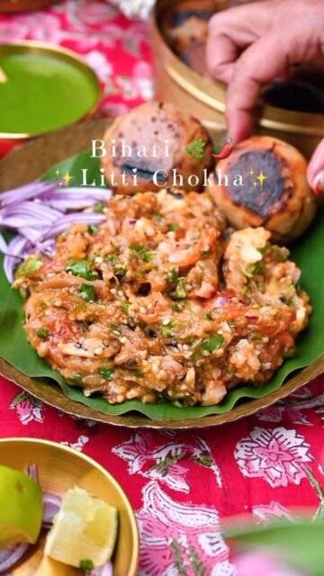 Litti Chokha
A beloved dish from the heartlands of Bihar, Jharkhand, and Eastern Uttar Pradesh! Smoky whole-wheat littis stuffed with a tasty sattu filling, roasted for that fire flavor, paired with rustic chokha — fire-roasted eggplant, tomatoes, and potatoes mashed with garlic and spices. Simple, earthy, and full of tradition 🌿
.
.
.
👉 Comment “LITTI CHOKHA” below and I’ll share the detailed recipe straight to your inbox!
.
.
.
Follow @binjalsvegkitchen for more delicious recipes! ❤