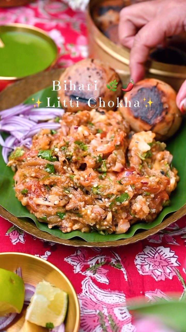 Litti Chokha
A beloved dish from the heartlands of Bihar, Jharkhand, and Eastern Uttar Pradesh! Smoky whole-wheat littis stuffed with a tasty sattu filling, roasted for that fire flavor, paired with rustic chokha — fire-roasted eggplant, tomatoes, and potatoes mashed with garlic and spices. Simple, earthy, and full of tradition 🌿
.
.
.
👉 Comment “LITTI CHOKHA” below and I’ll share the detailed recipe straight to your inbox!
.
.
.
Follow @binjalsvegkitchen for more delicious recipes! ❤